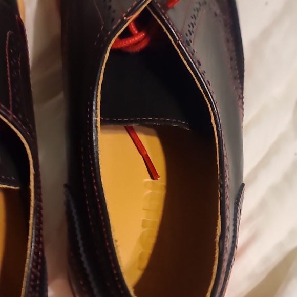 BOLD! By soxy.com Size 12 Wingtips, NWOT - Picture 6 of 6